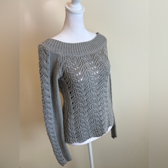 Cachè Luxe Gray Open Knit  Scalloped Sweater Size Snall - Picture 6 of 14